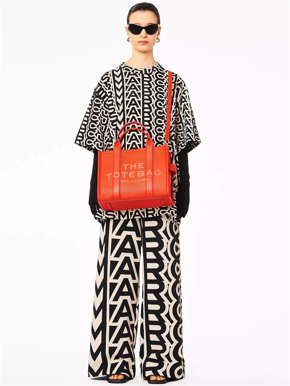 Marc Jacobs The Leather Medium Tote Bag, Electric Orange